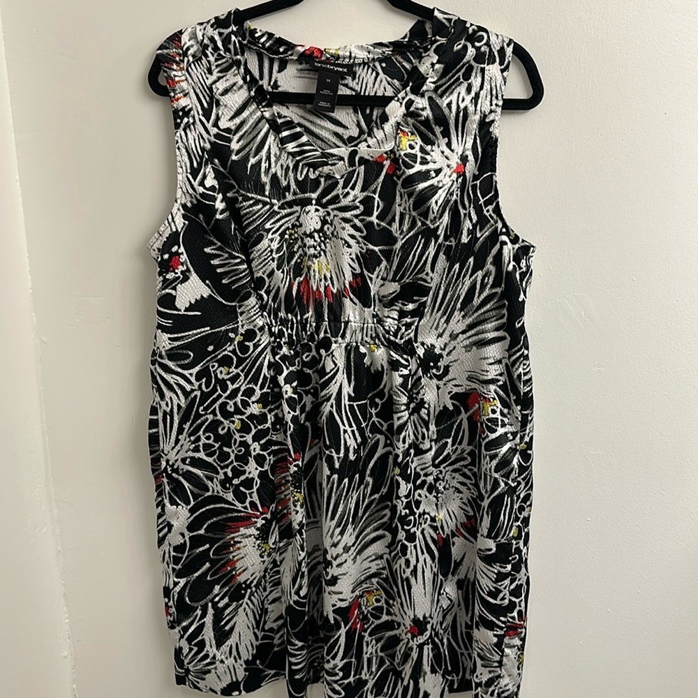 Lane Bryant Black and White Floral Women's Sleeveless Tank Tunic Top SZ 14